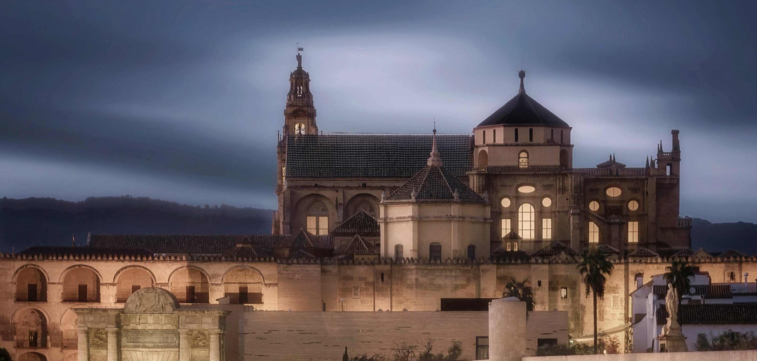 This is a night picture of Cordoba. Not of the Mosque-Cathedral. You need to see that in person.